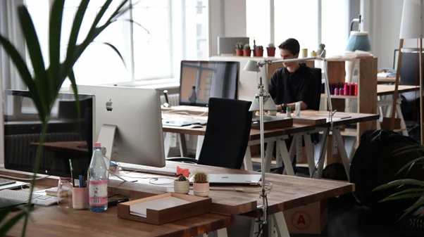 How SMEs Can Gain a Competitive Advantage Through Administrative Outsourcing